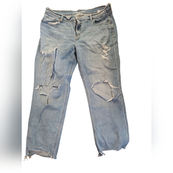 Old Navy Denim - OLD NAVY MID RISE BOYFRIEND DISTRESSED LIGHT BLUE CROP JEANS